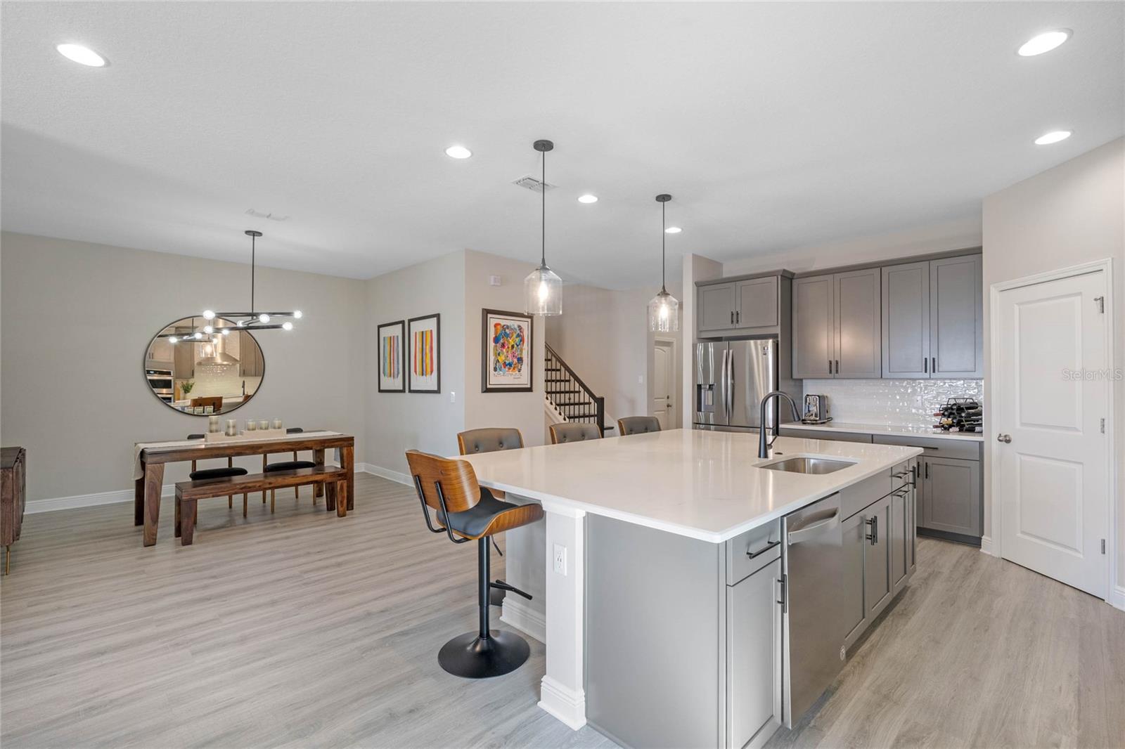 5633 Orange Orchard Dr