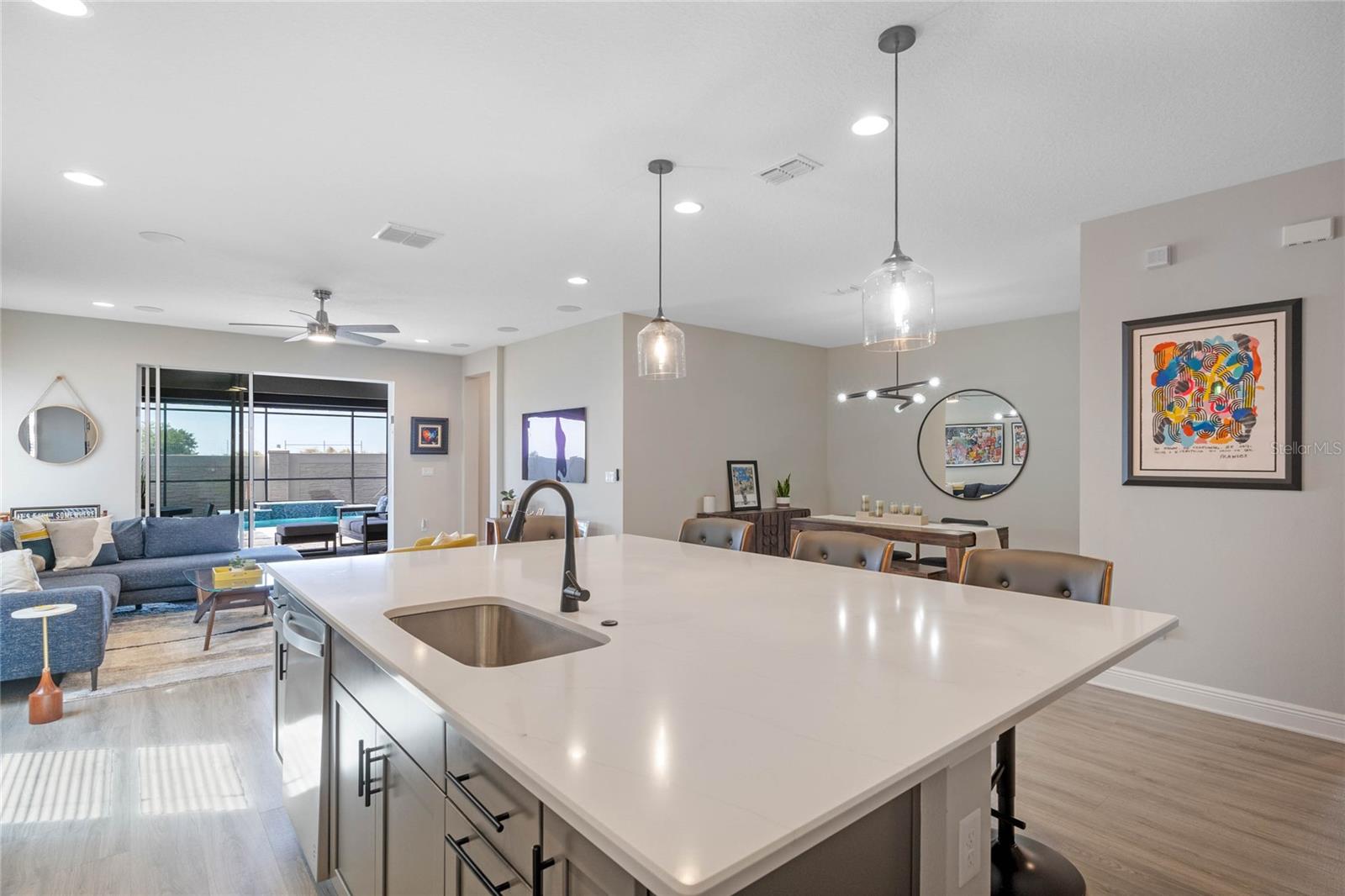 5633 Orange Orchard Dr