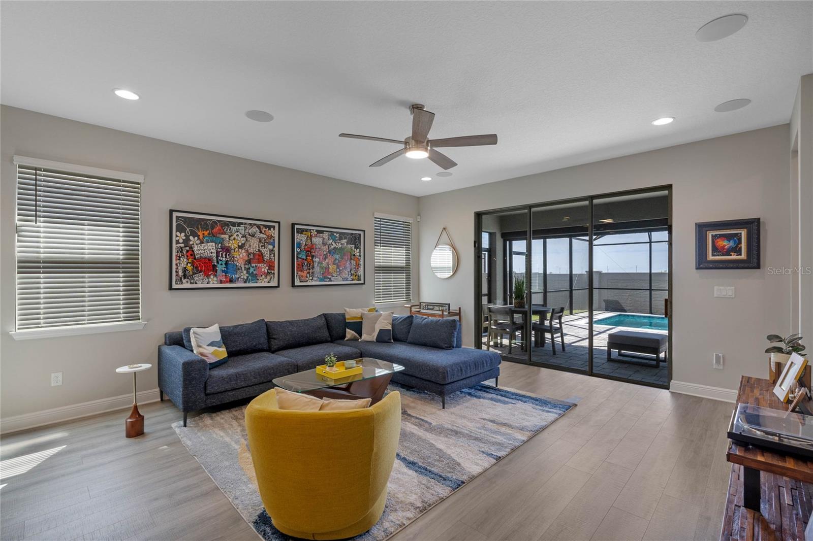 5633 Orange Orchard Dr