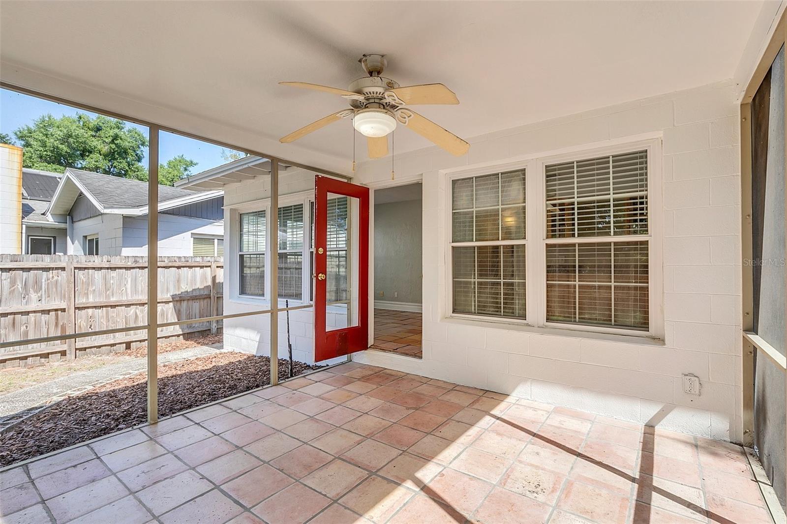 800 Lake Highland Dr