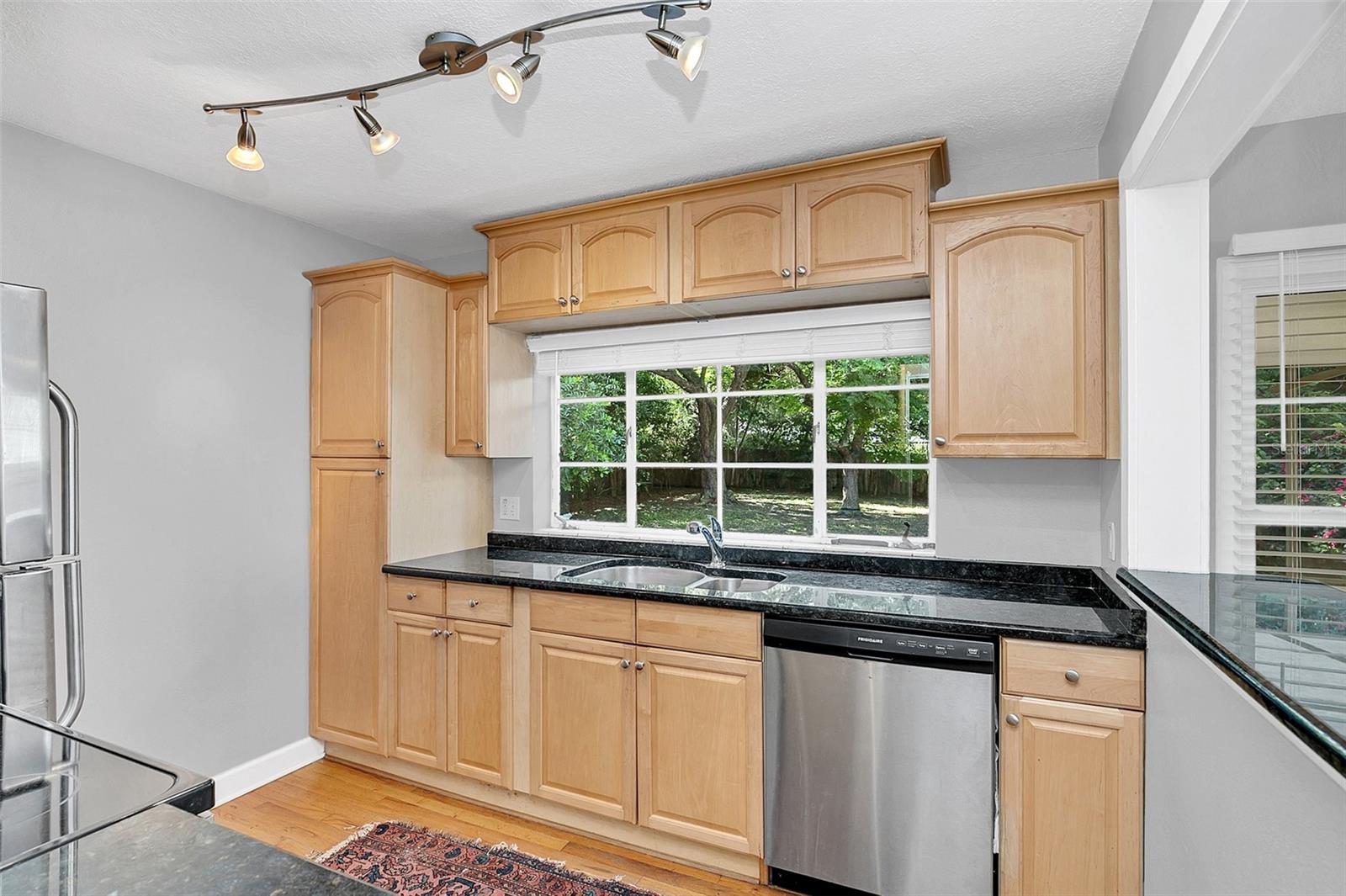 800 Lake Highland Dr