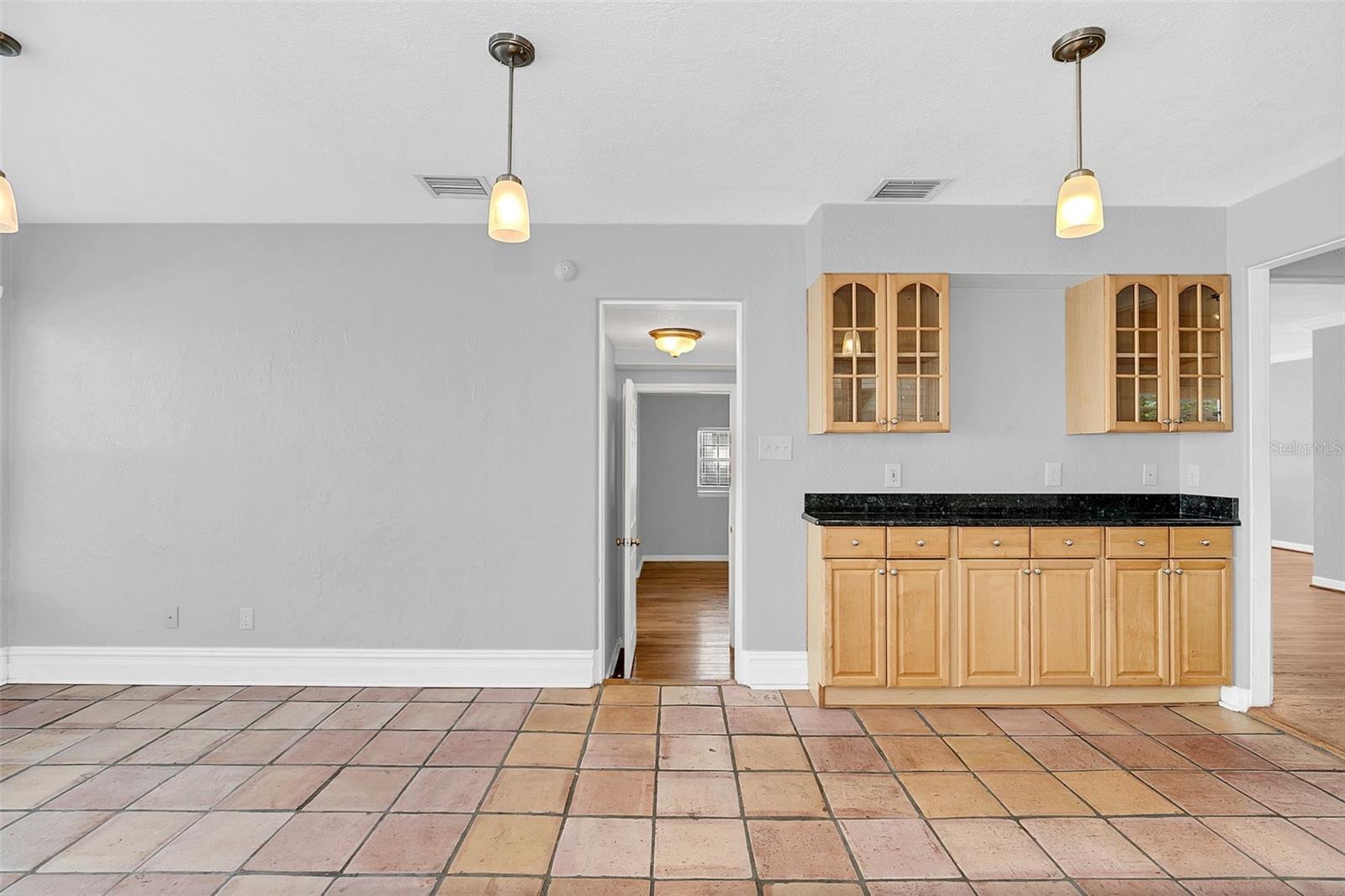 800 Lake Highland Dr