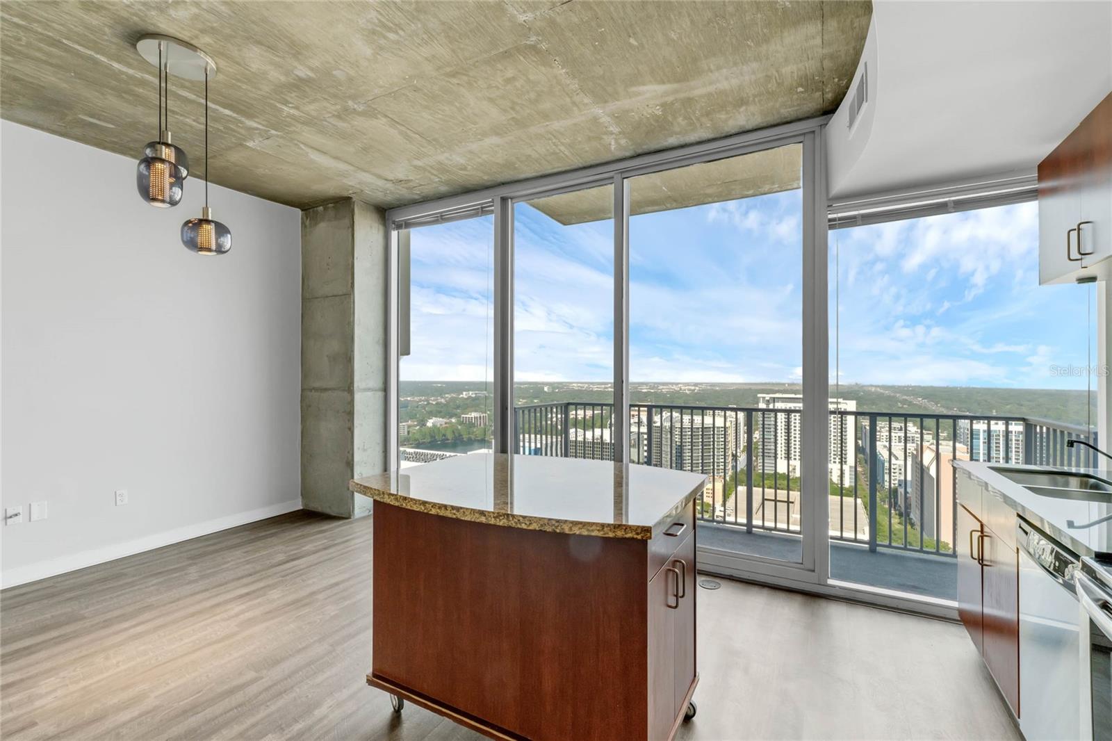 155 S Court Ave #2807