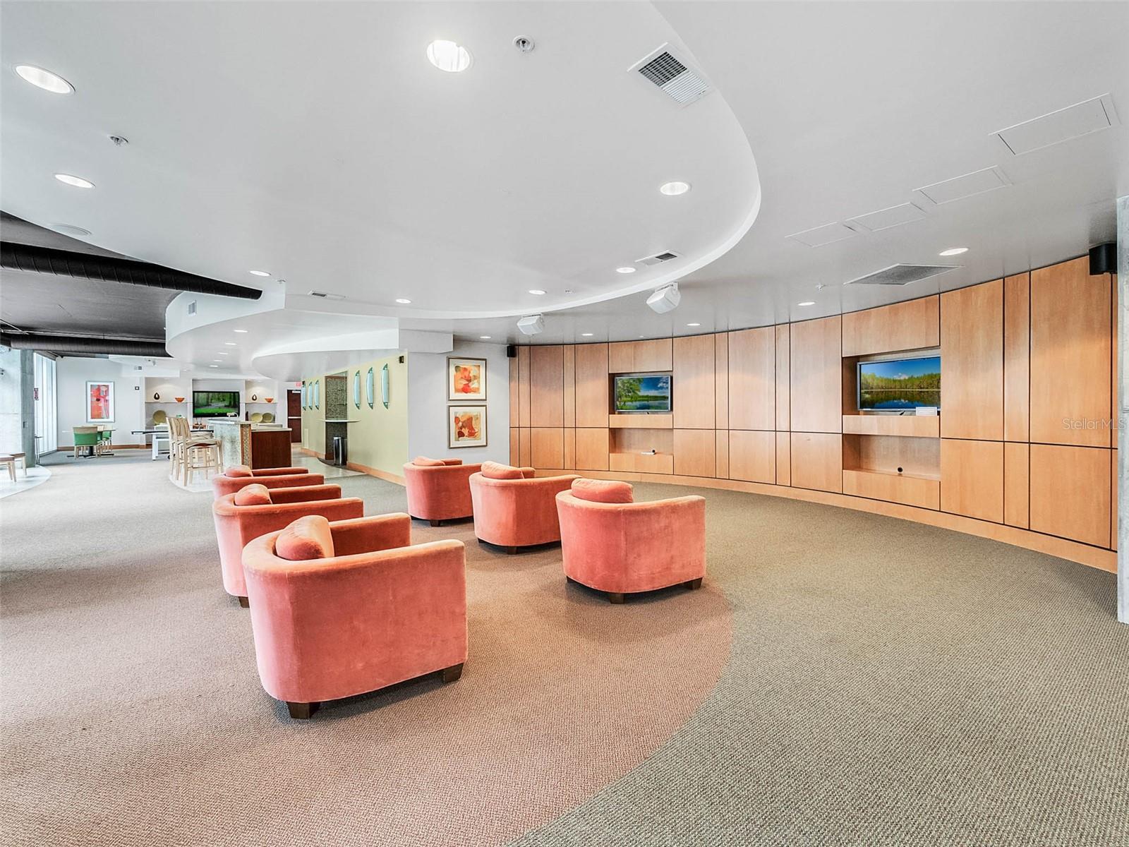 155 S Court Ave #2807