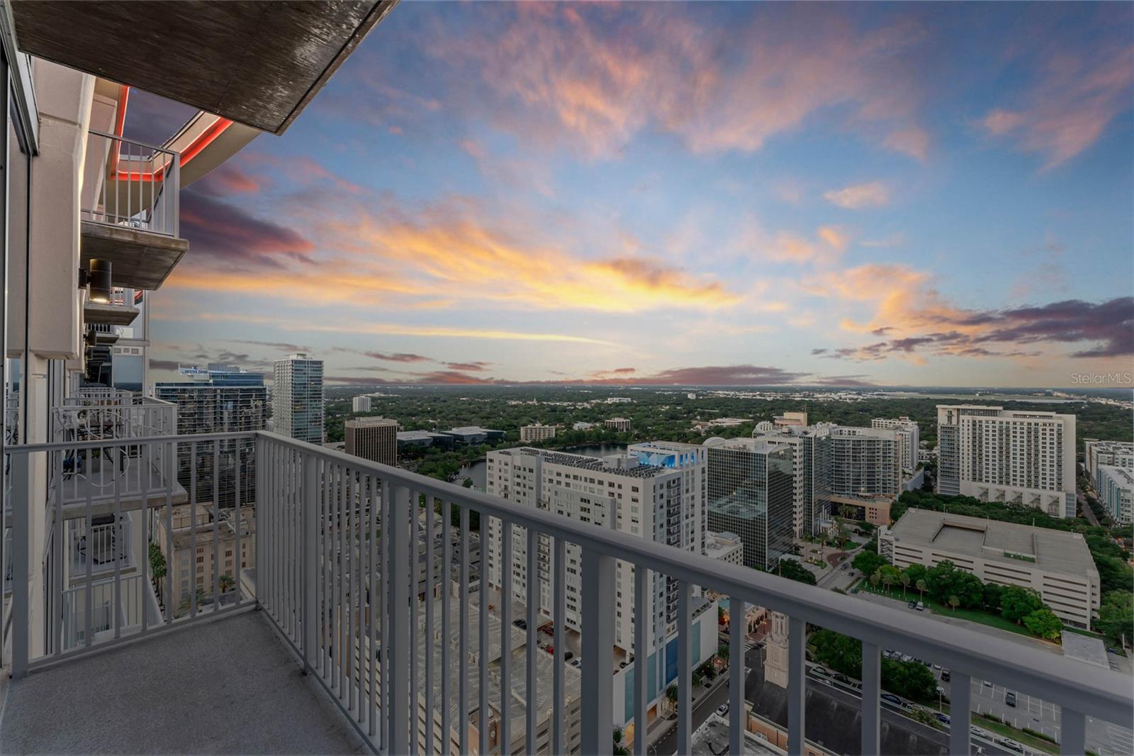 155 S Court Ave #2807