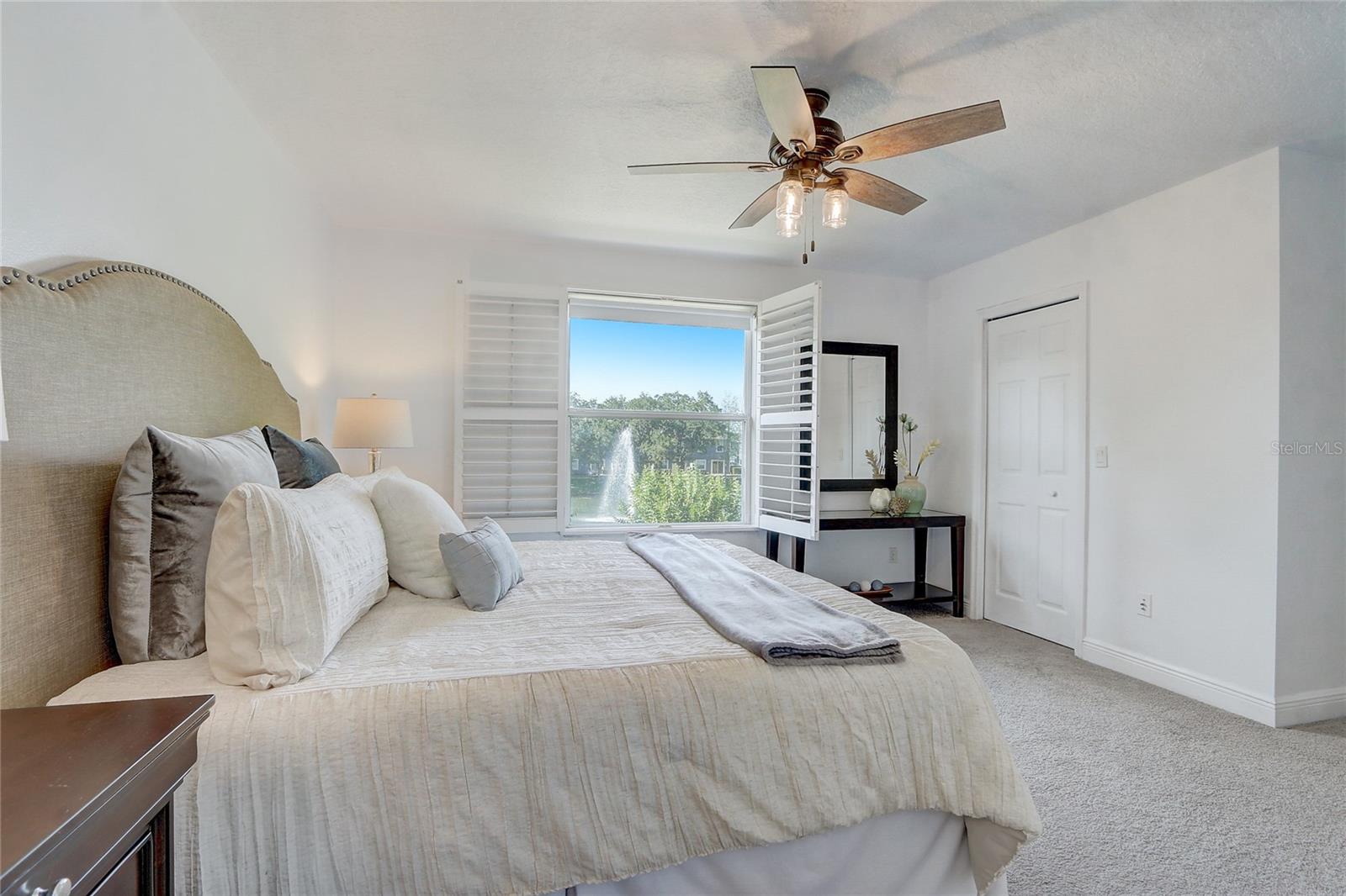 12818 Lexington Summit St