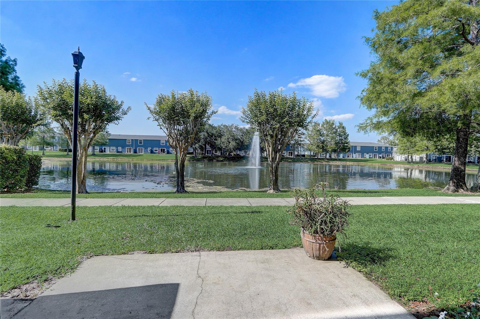 12818 Lexington Summit St