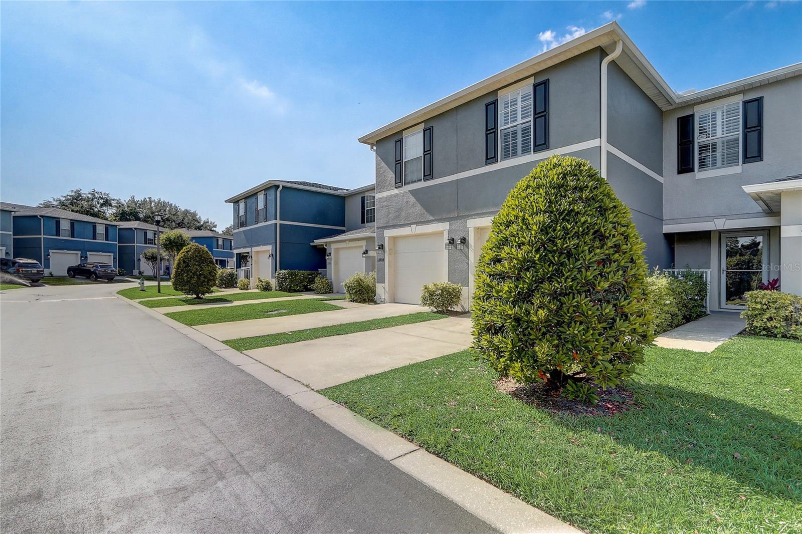 12818 Lexington Summit St