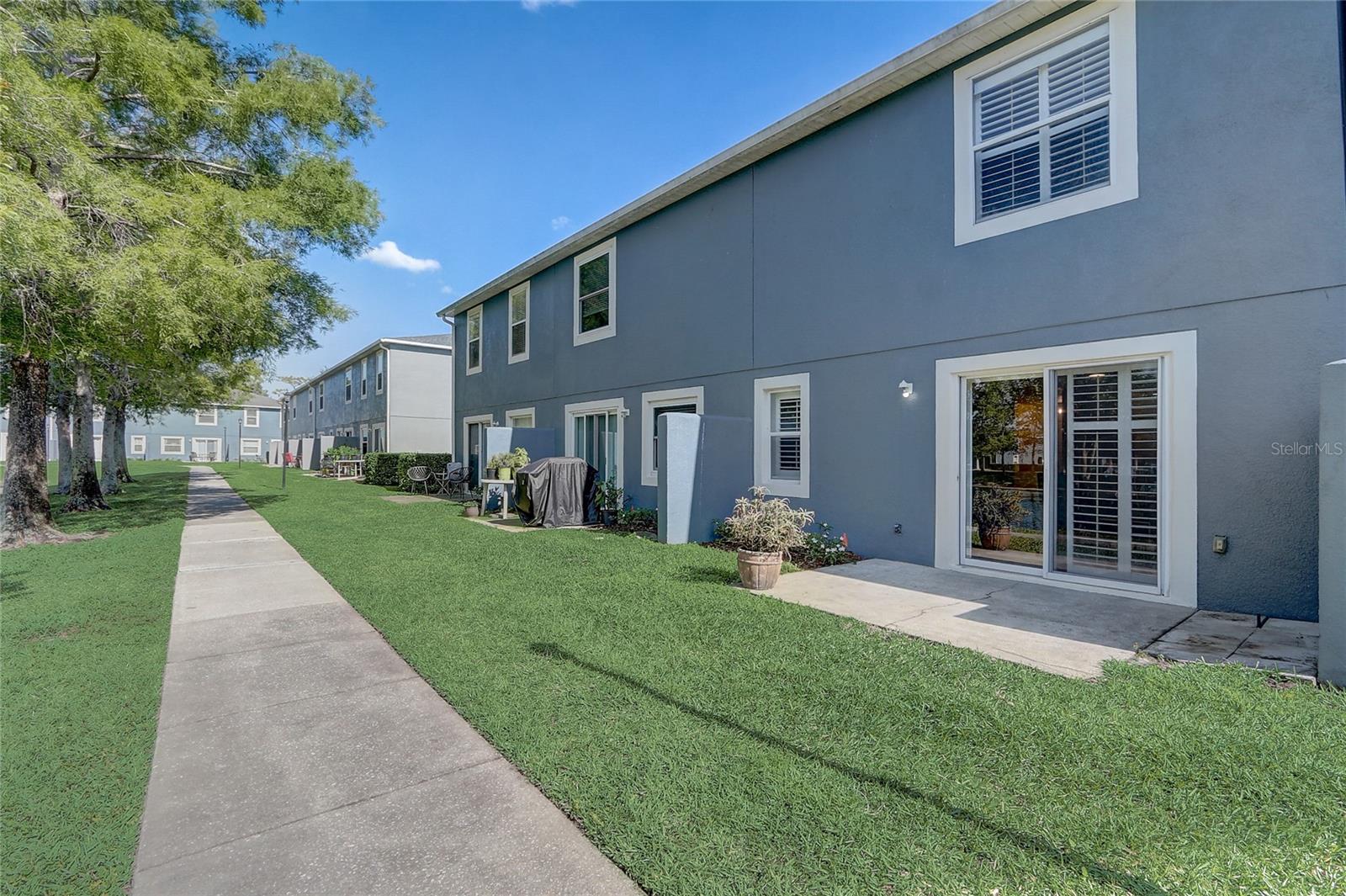 12818 Lexington Summit St