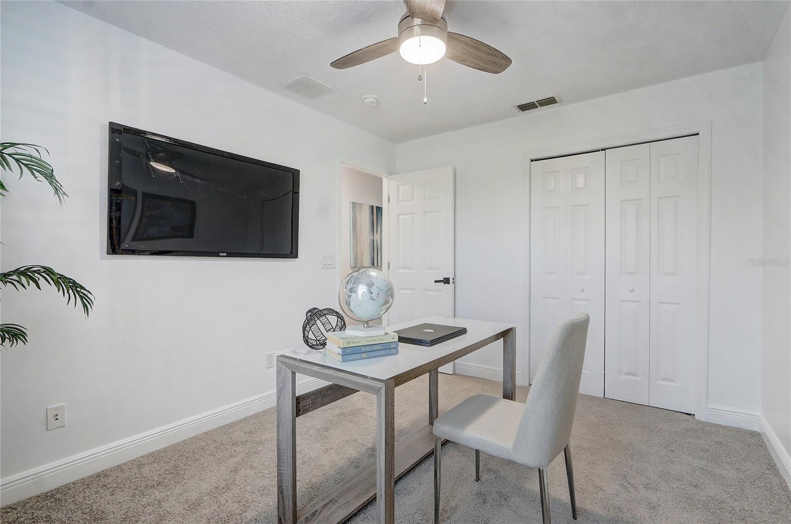 12818 Lexington Summit St