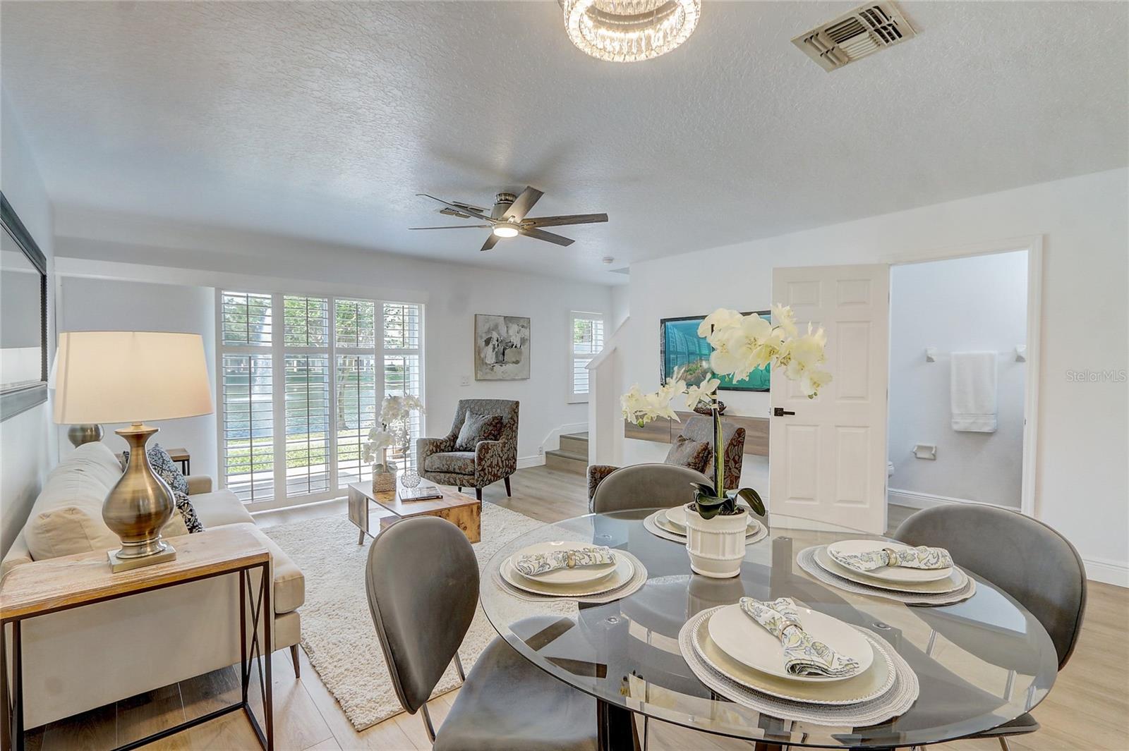 12818 Lexington Summit St