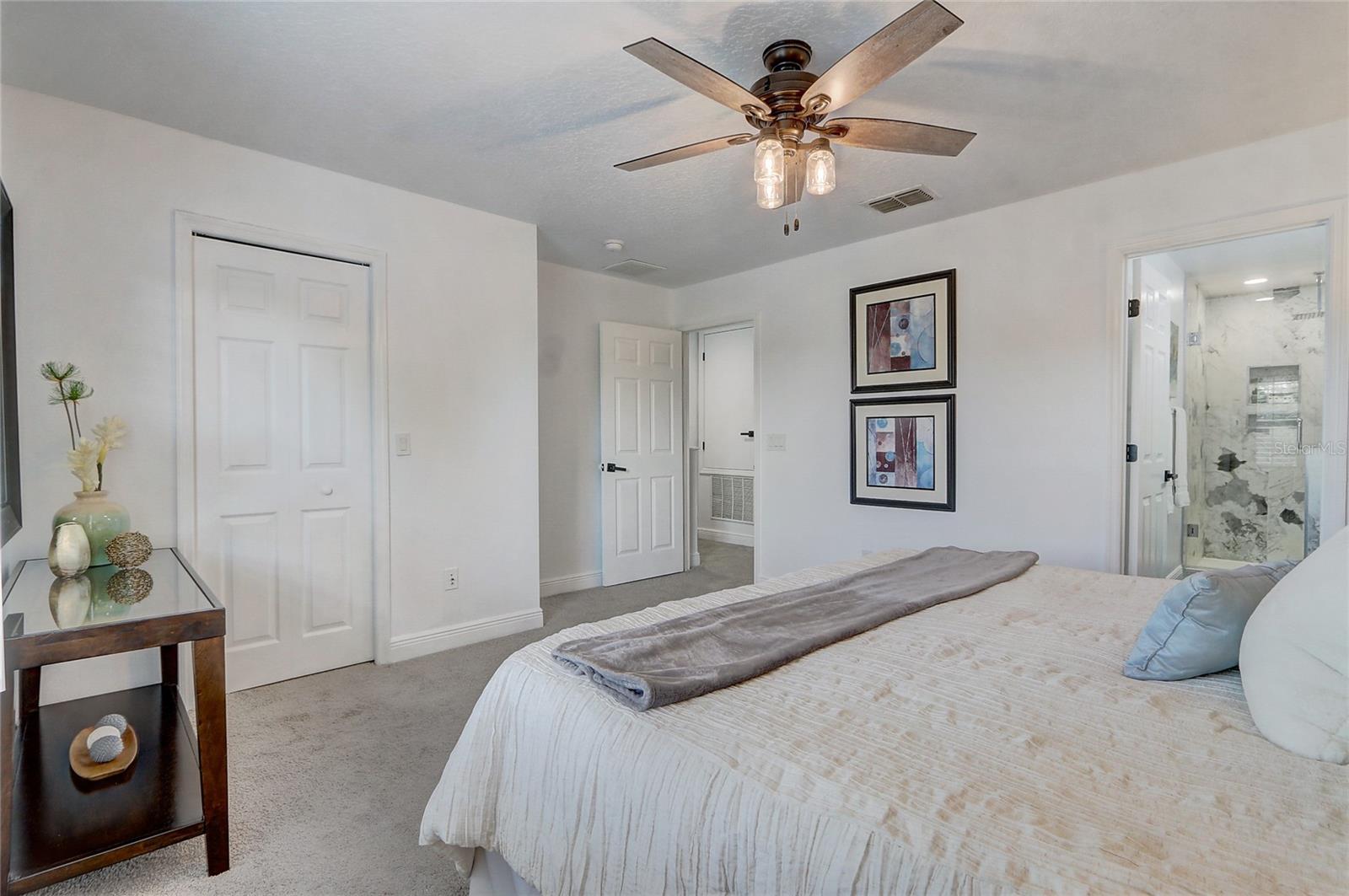 12818 Lexington Summit St