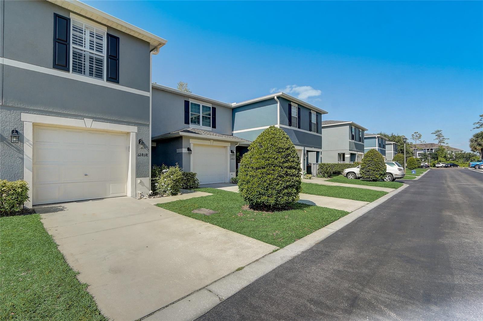 12818 Lexington Summit St