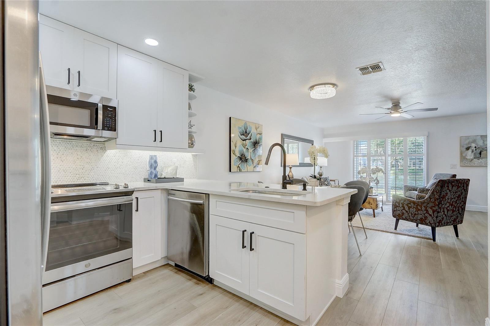 12818 Lexington Summit St