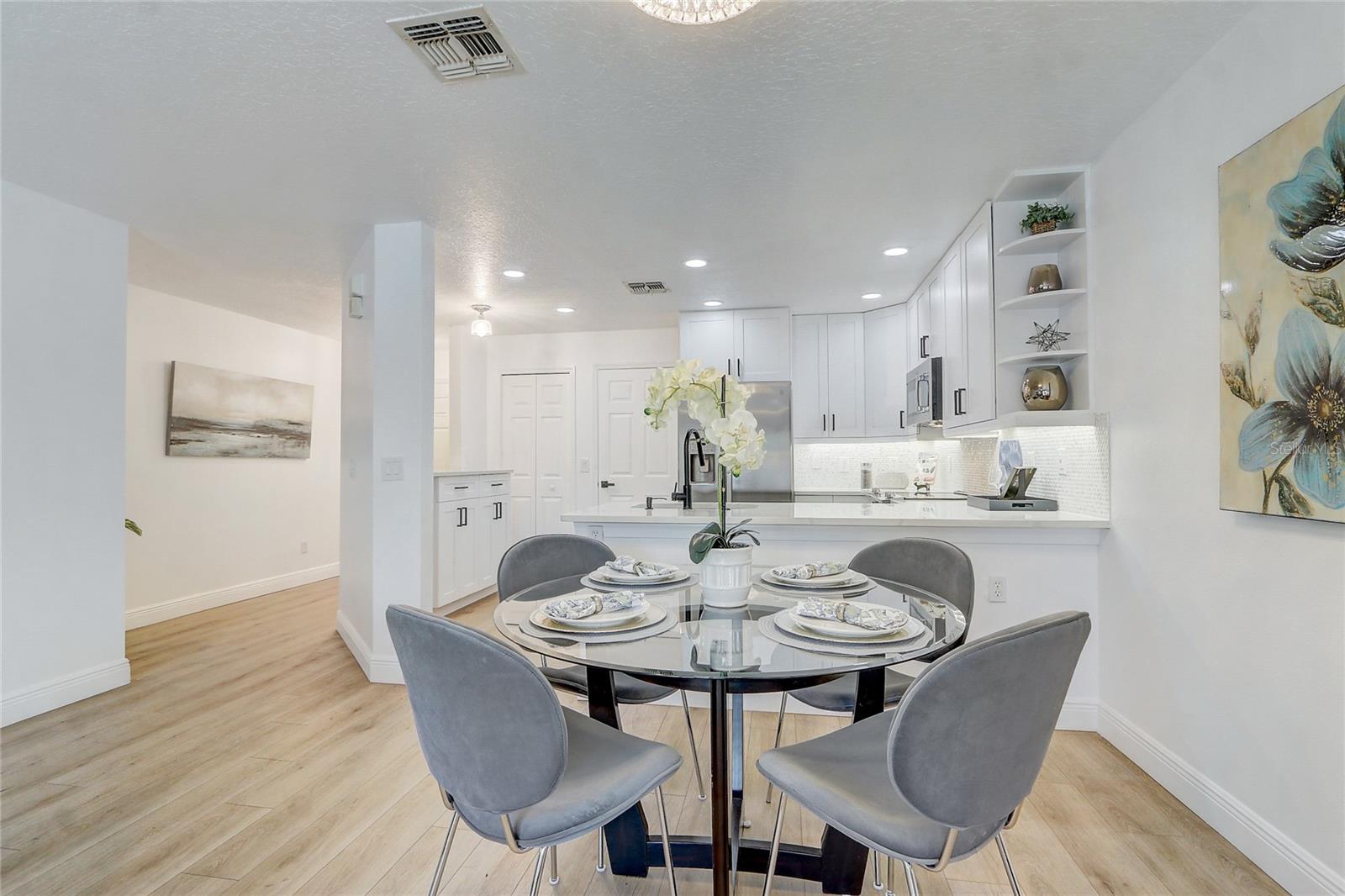 12818 Lexington Summit St