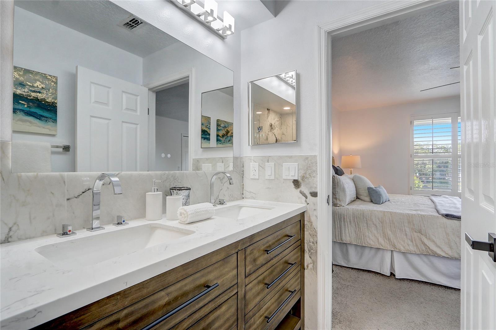 12818 Lexington Summit St