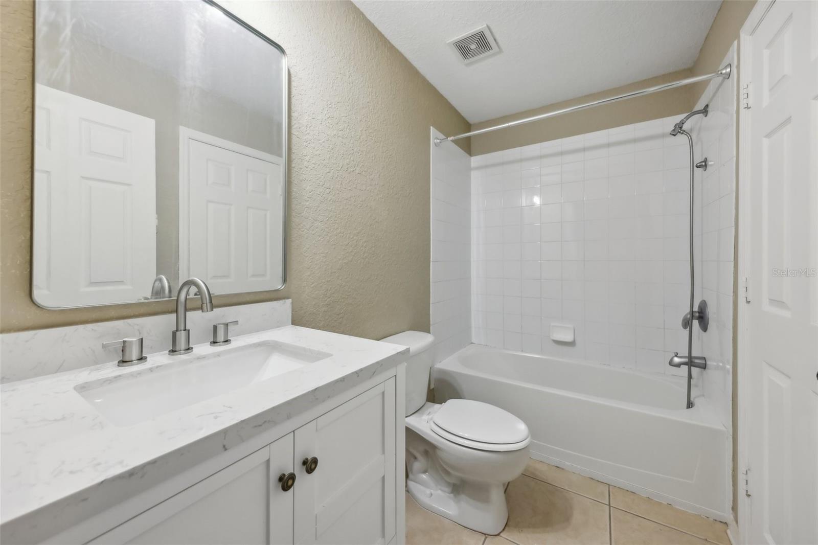 6302 Daysbrook Dr #103