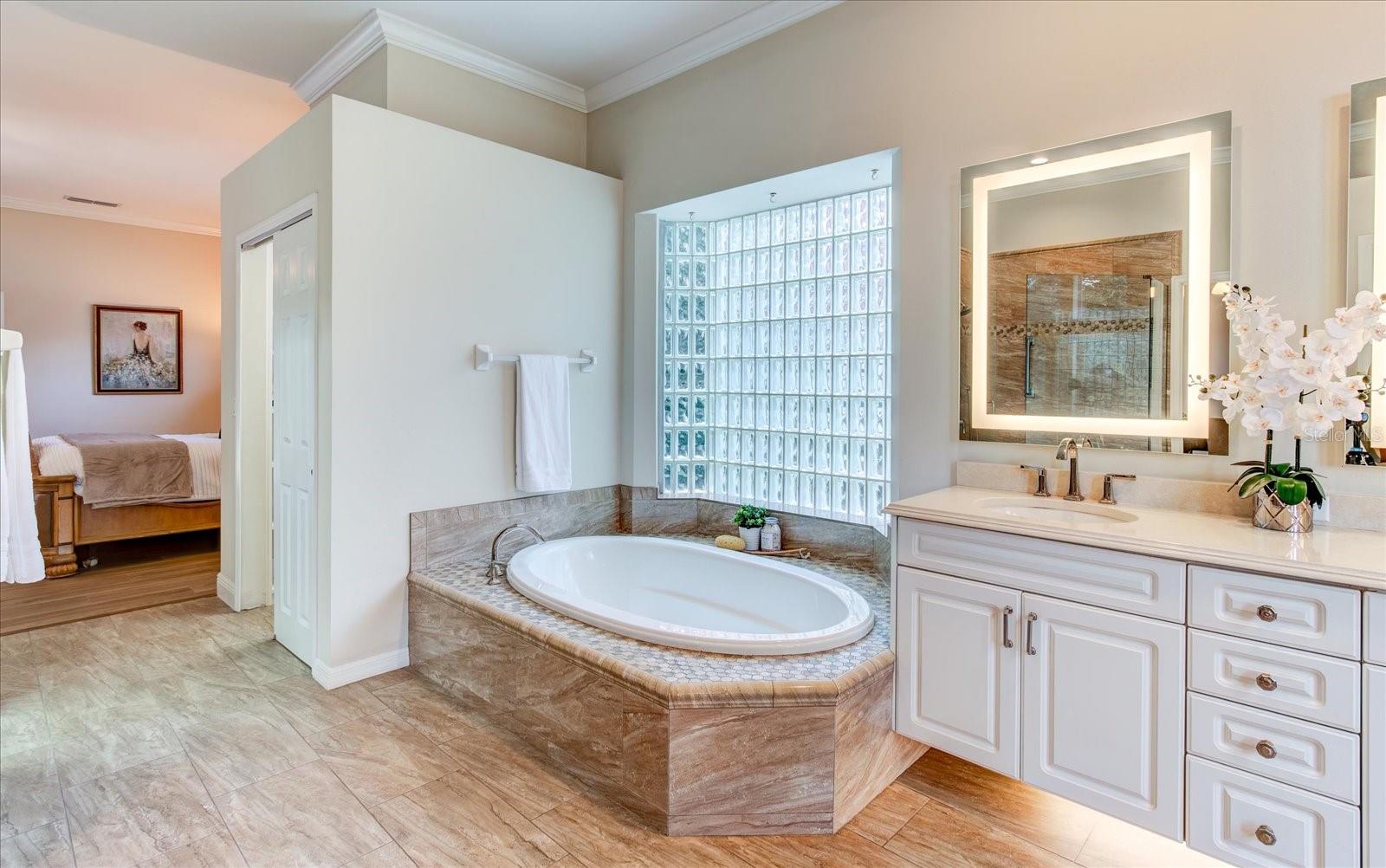 1303 Waterwitch Cove Cir