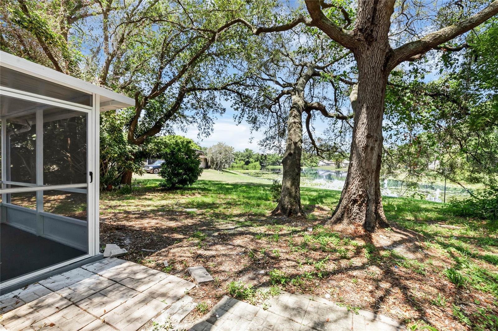 4523 Three Lakes Cir