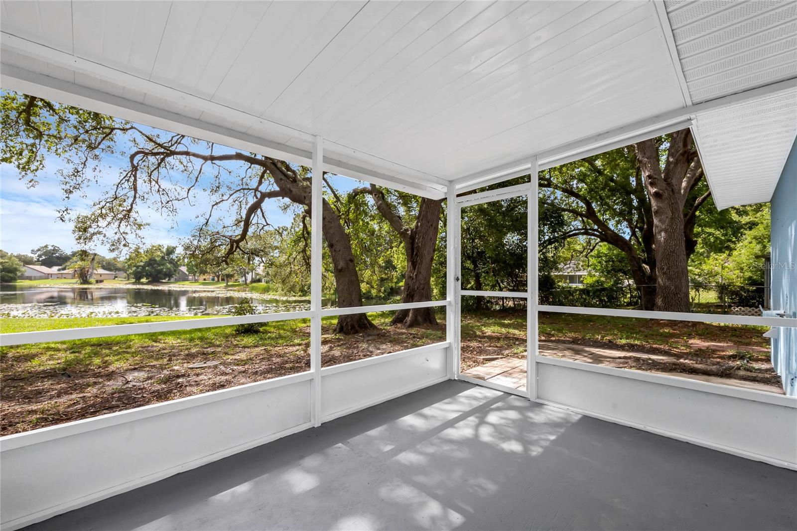 4523 Three Lakes Cir