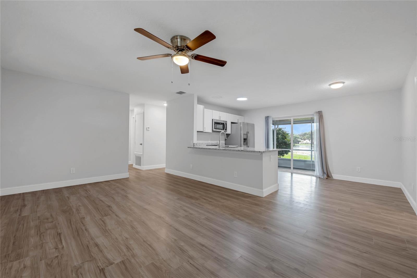 4523 Three Lakes Cir