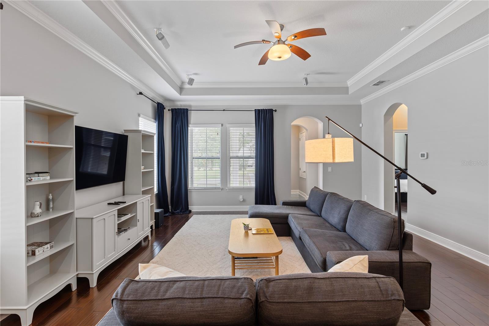 936 Dewinsberry Dr N