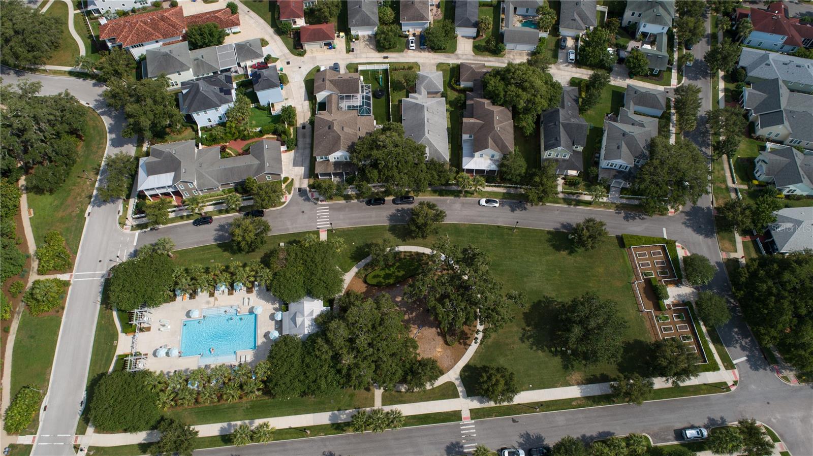 936 Dewinsberry Dr N