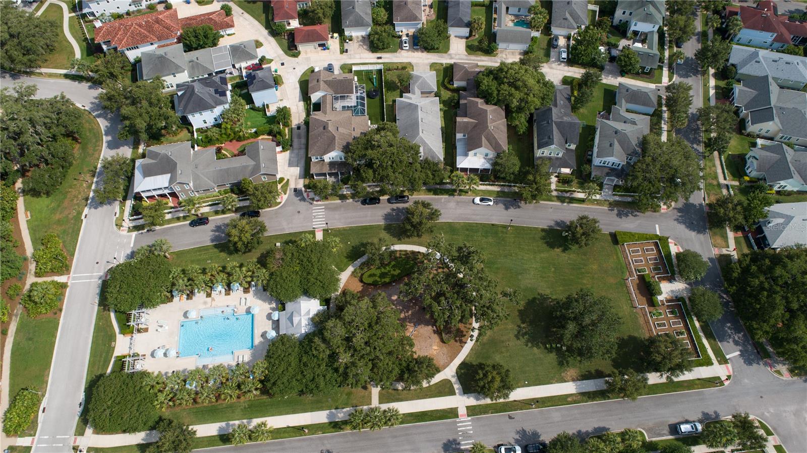 936 Dewinsberry Dr N