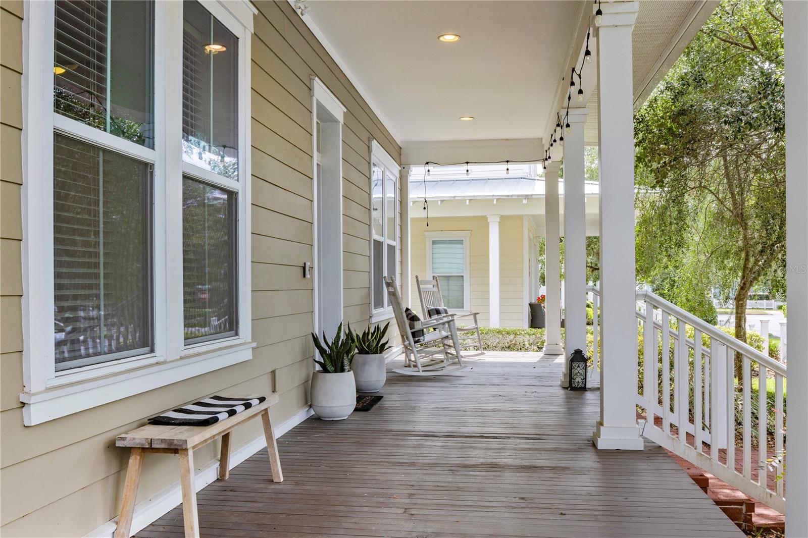 936 Dewinsberry Dr N