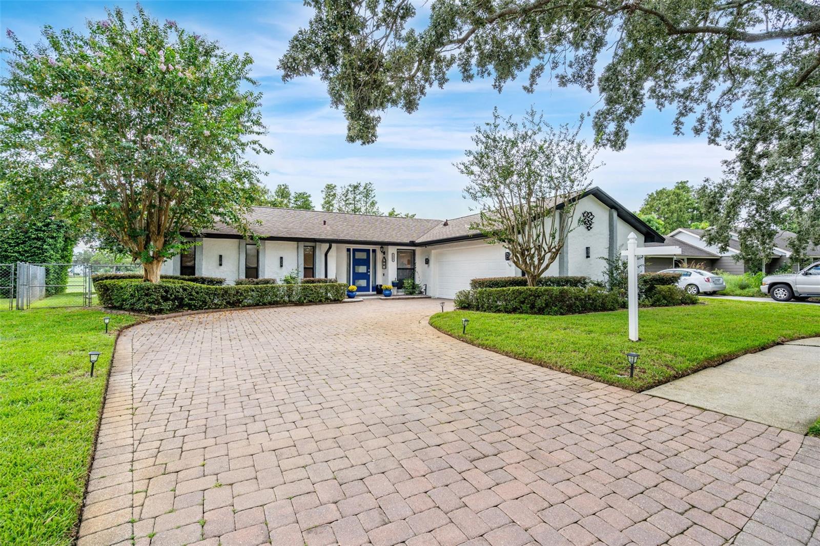 1389 Sawgrass Ct