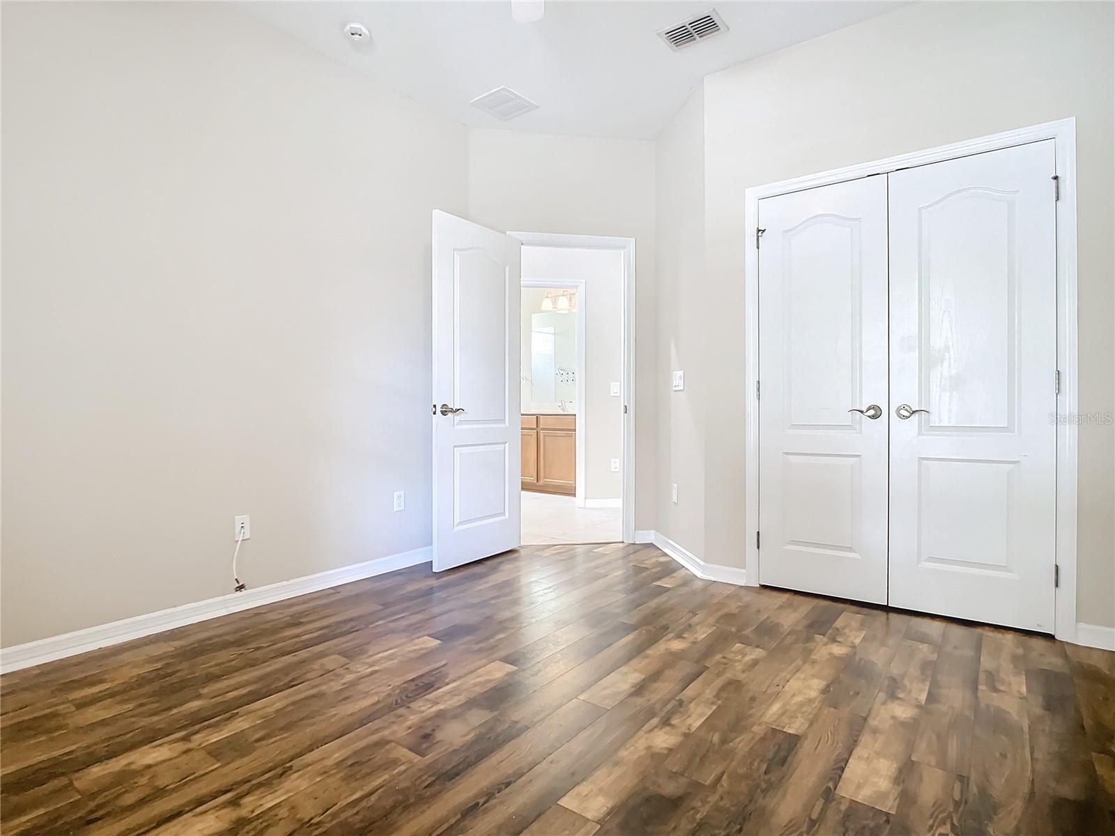 12749 Lake Sawyer Dr