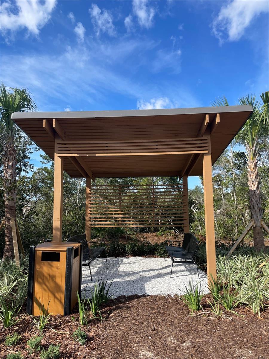 1034 Victoria Parc Ave