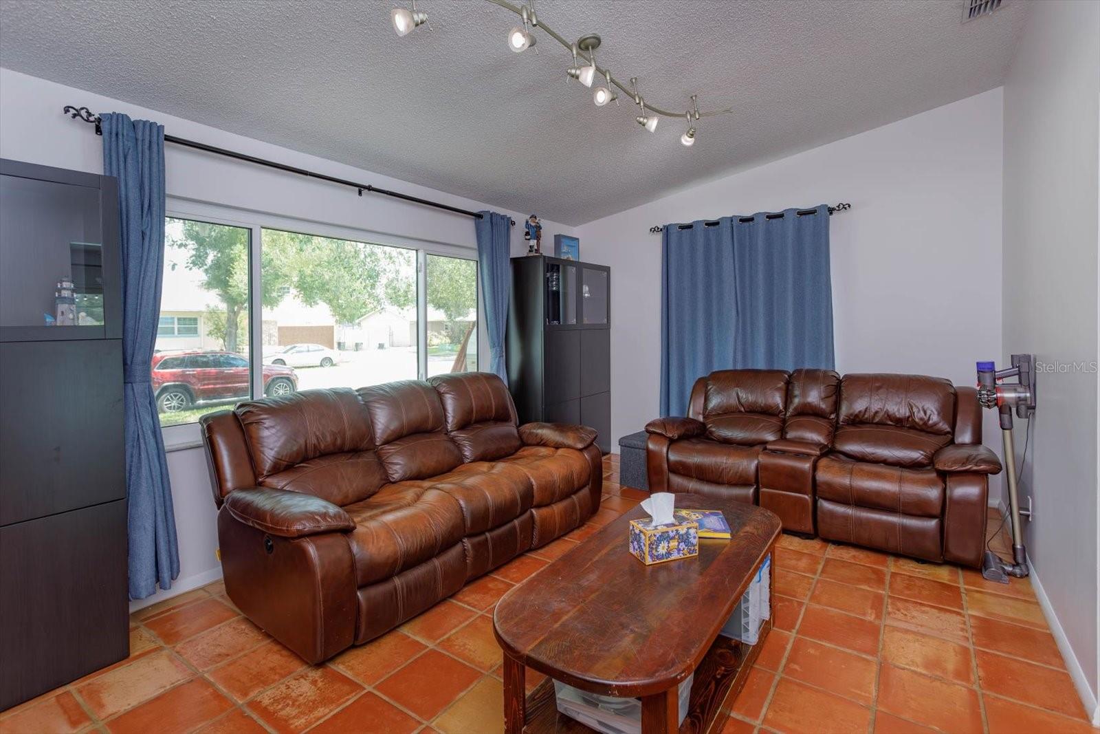 1190 Village Forest Pl