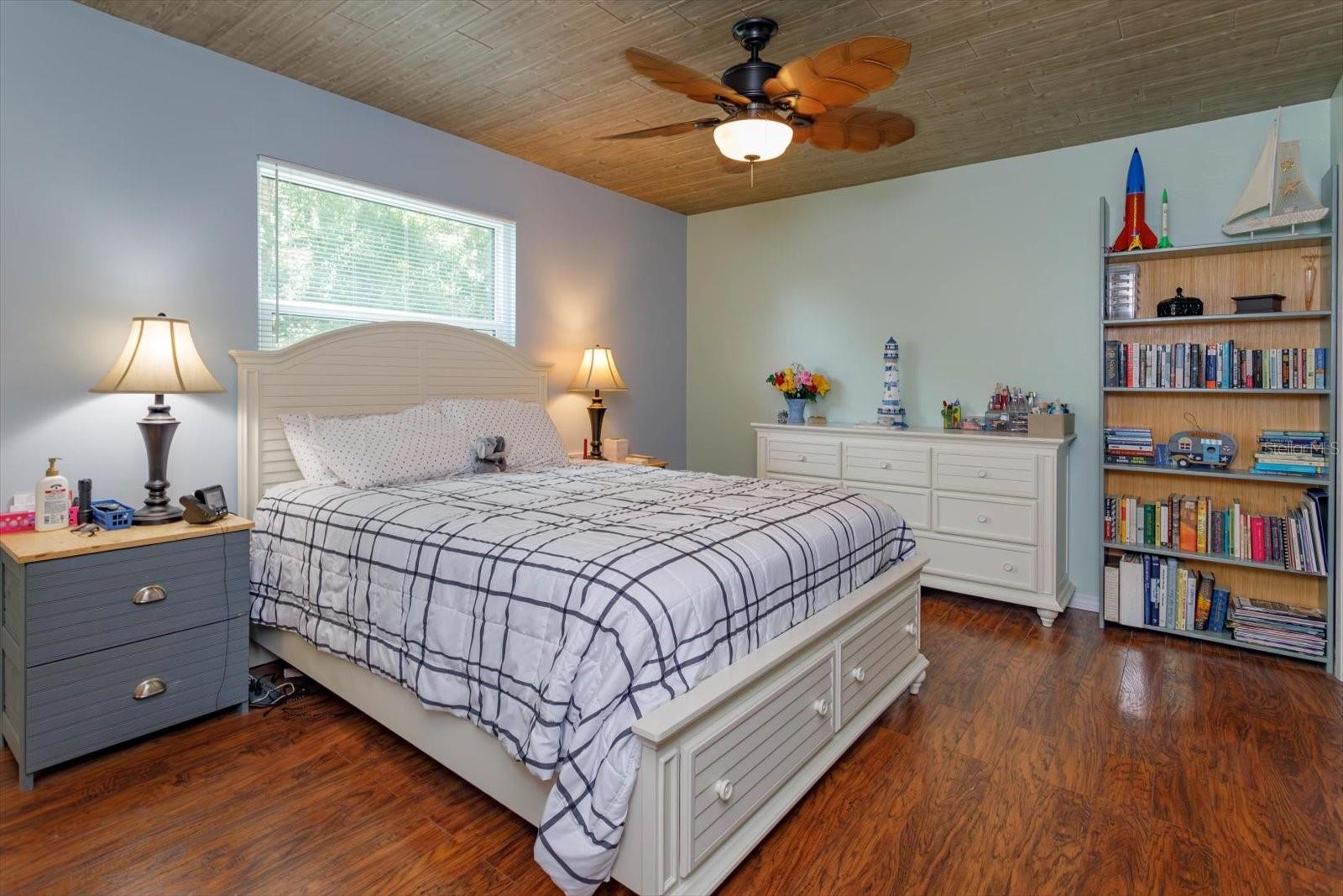 1190 Village Forest Pl