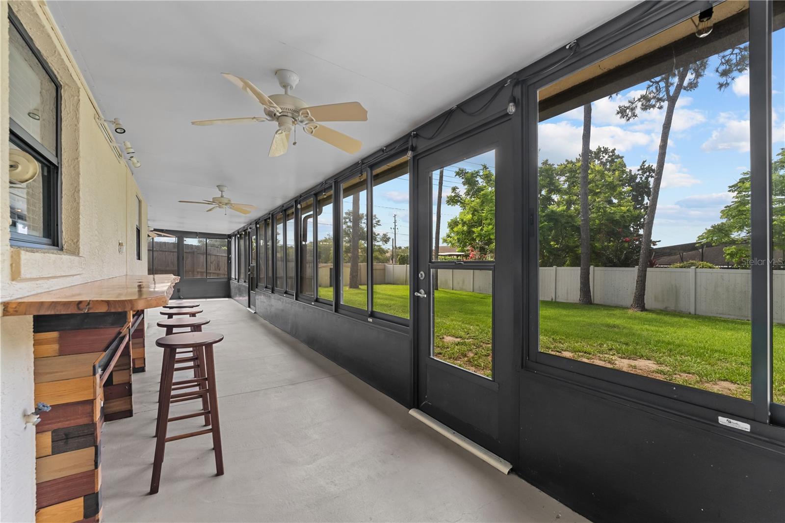 9000 Woodbreeze Blvd