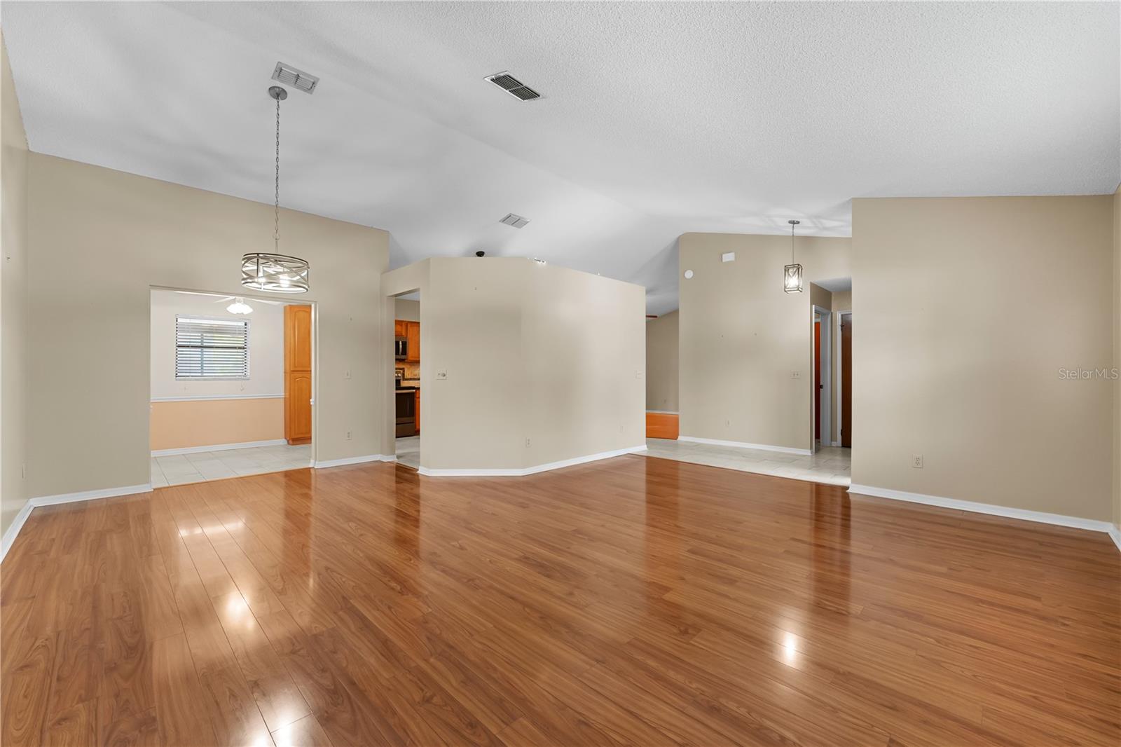 9000 Woodbreeze Blvd