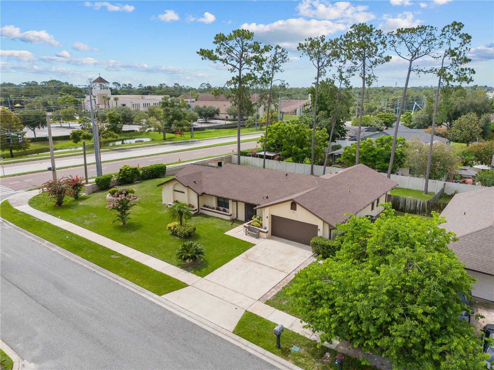 9000 Woodbreeze Blvd