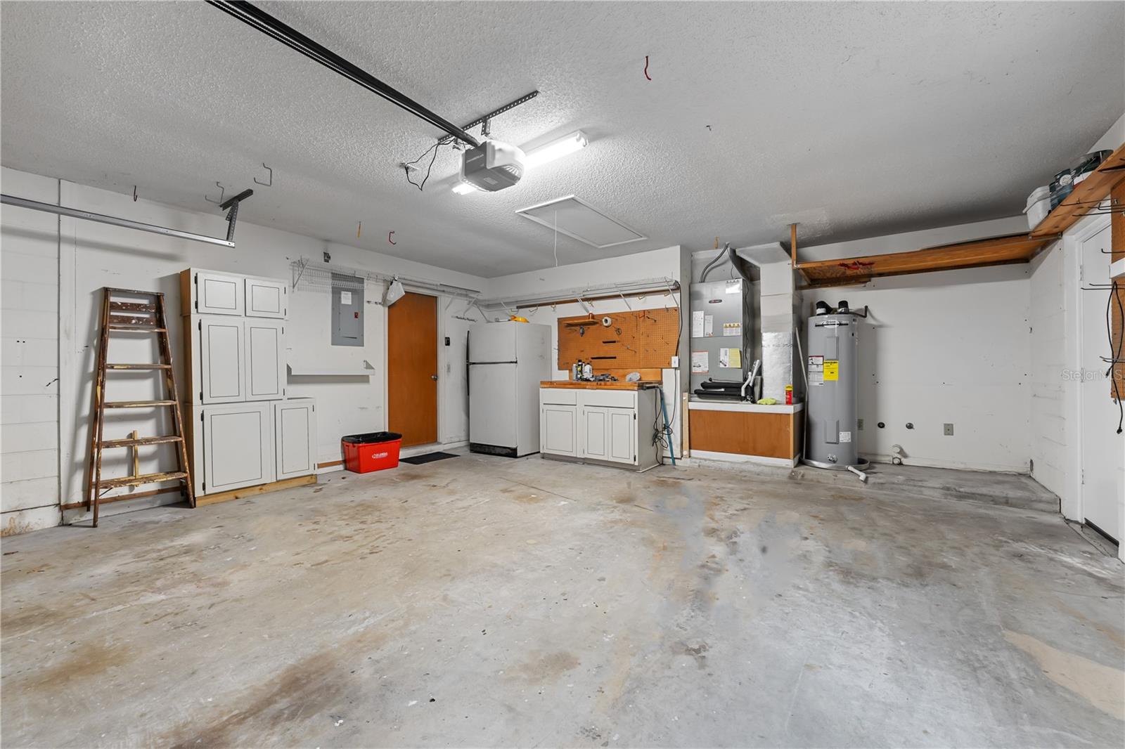 9000 Woodbreeze Blvd