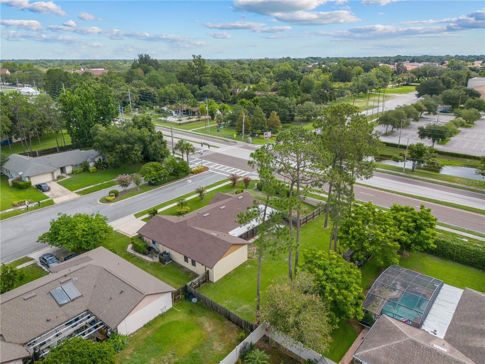 9000 Woodbreeze Blvd