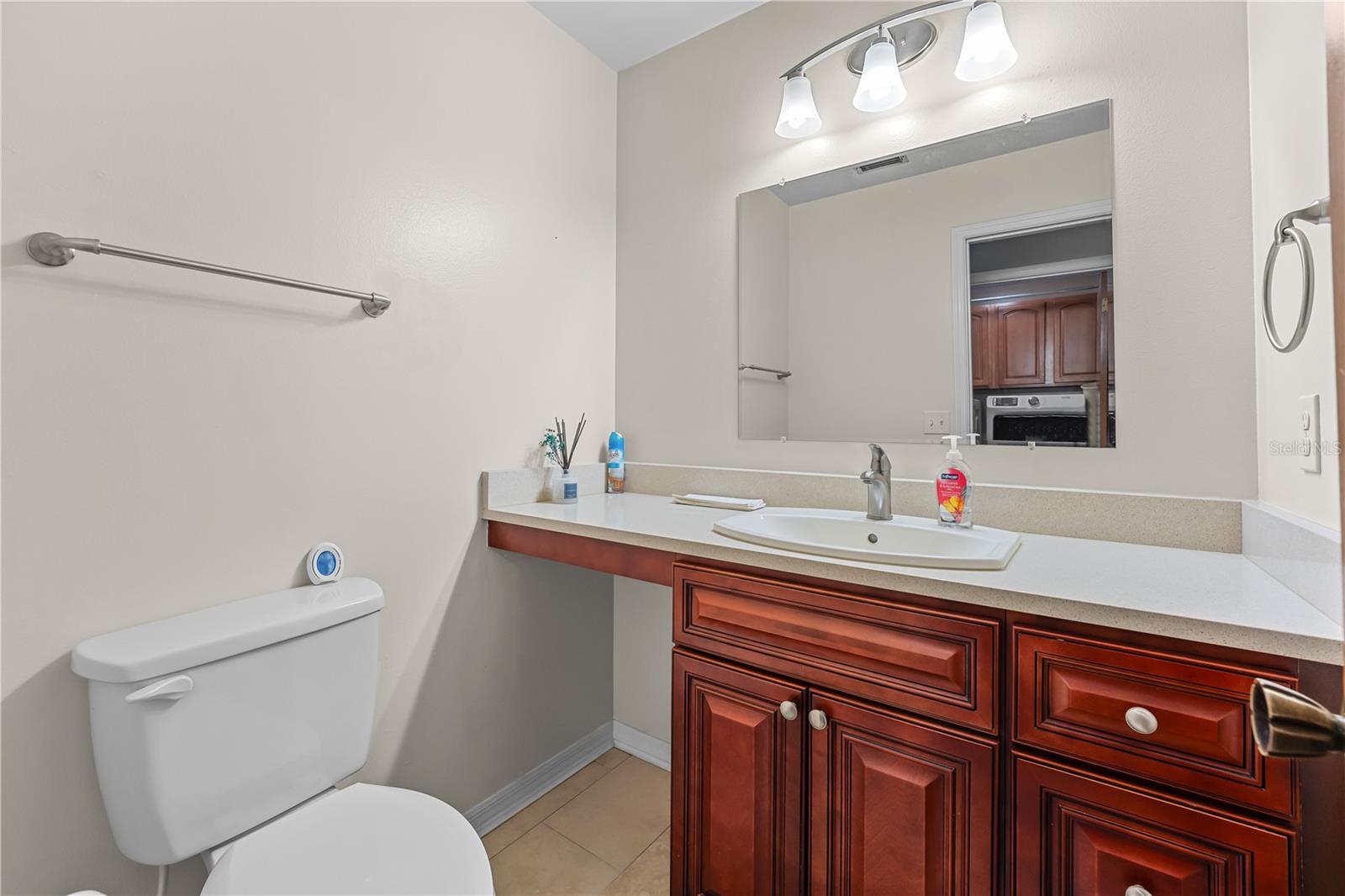 9000 Woodbreeze Blvd