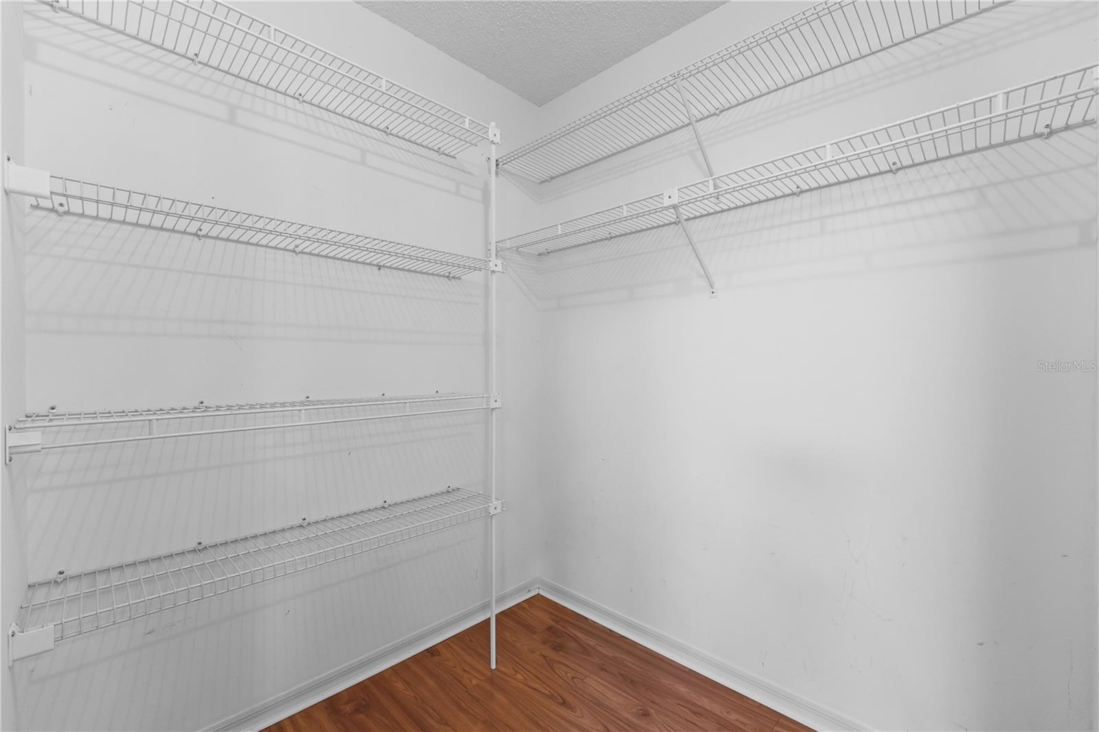 9000 Woodbreeze Blvd