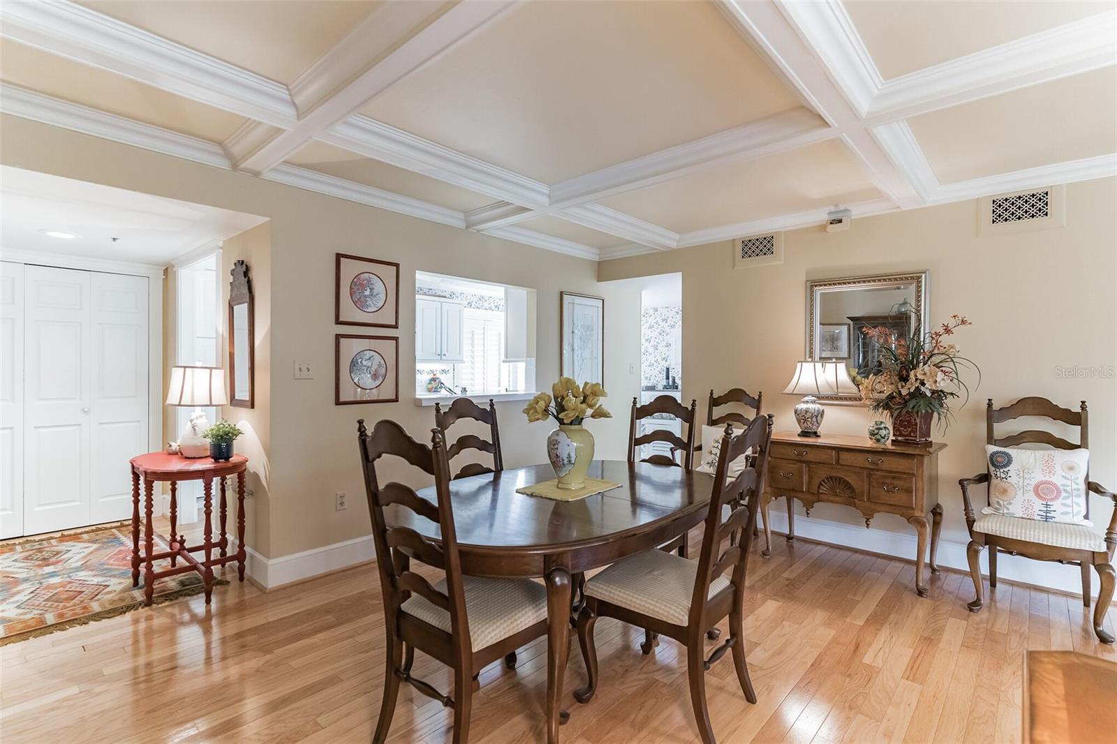 202 Quayside Cir #201