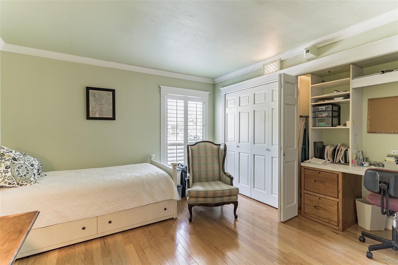 202 Quayside Cir #201