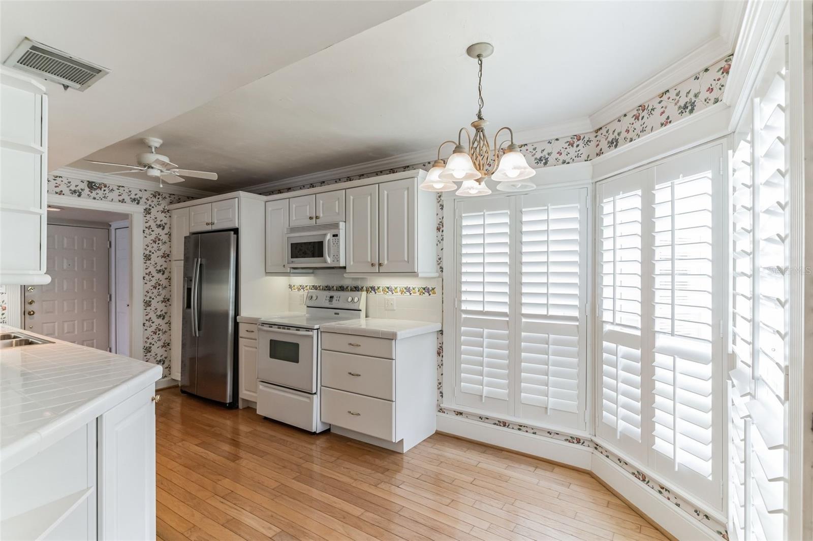 202 Quayside Cir #201