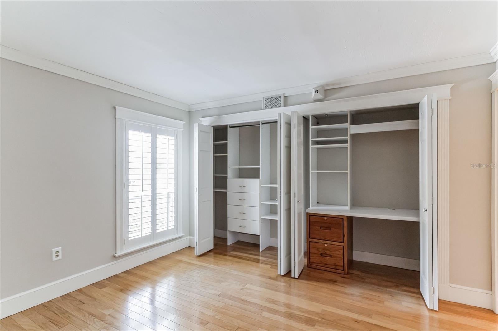 202 Quayside Cir #201