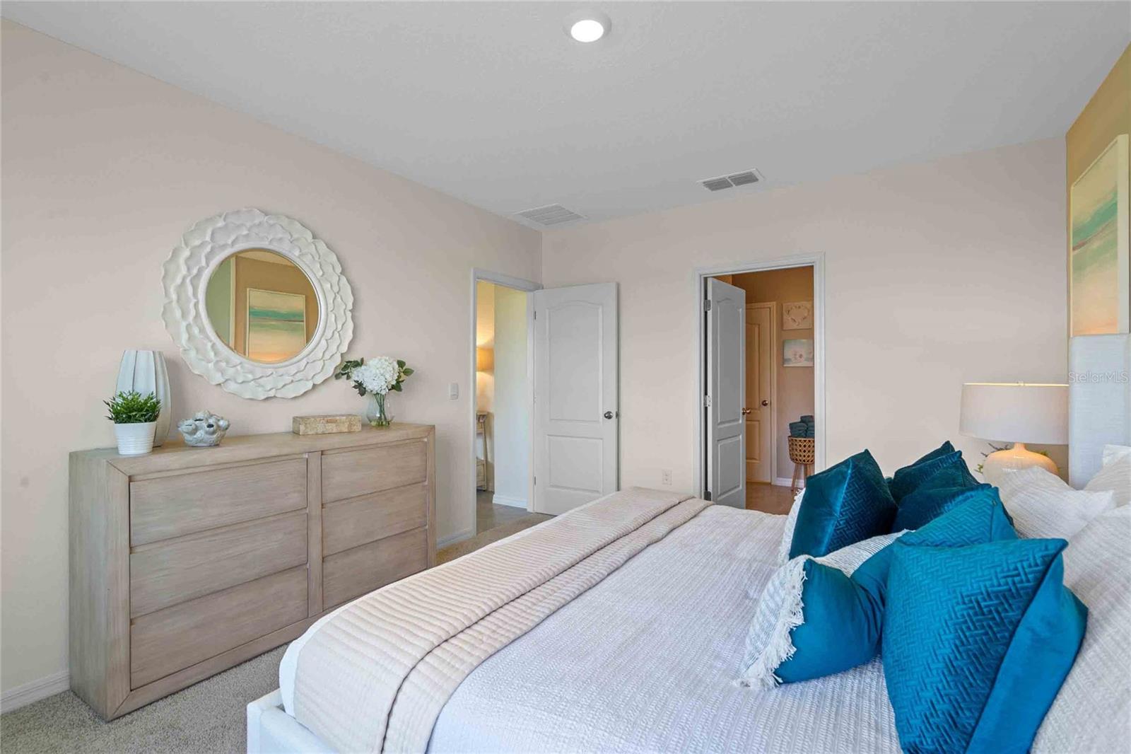 3866 Rory Oak Cir