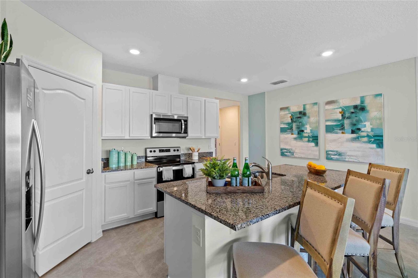 3866 Rory Oak Cir