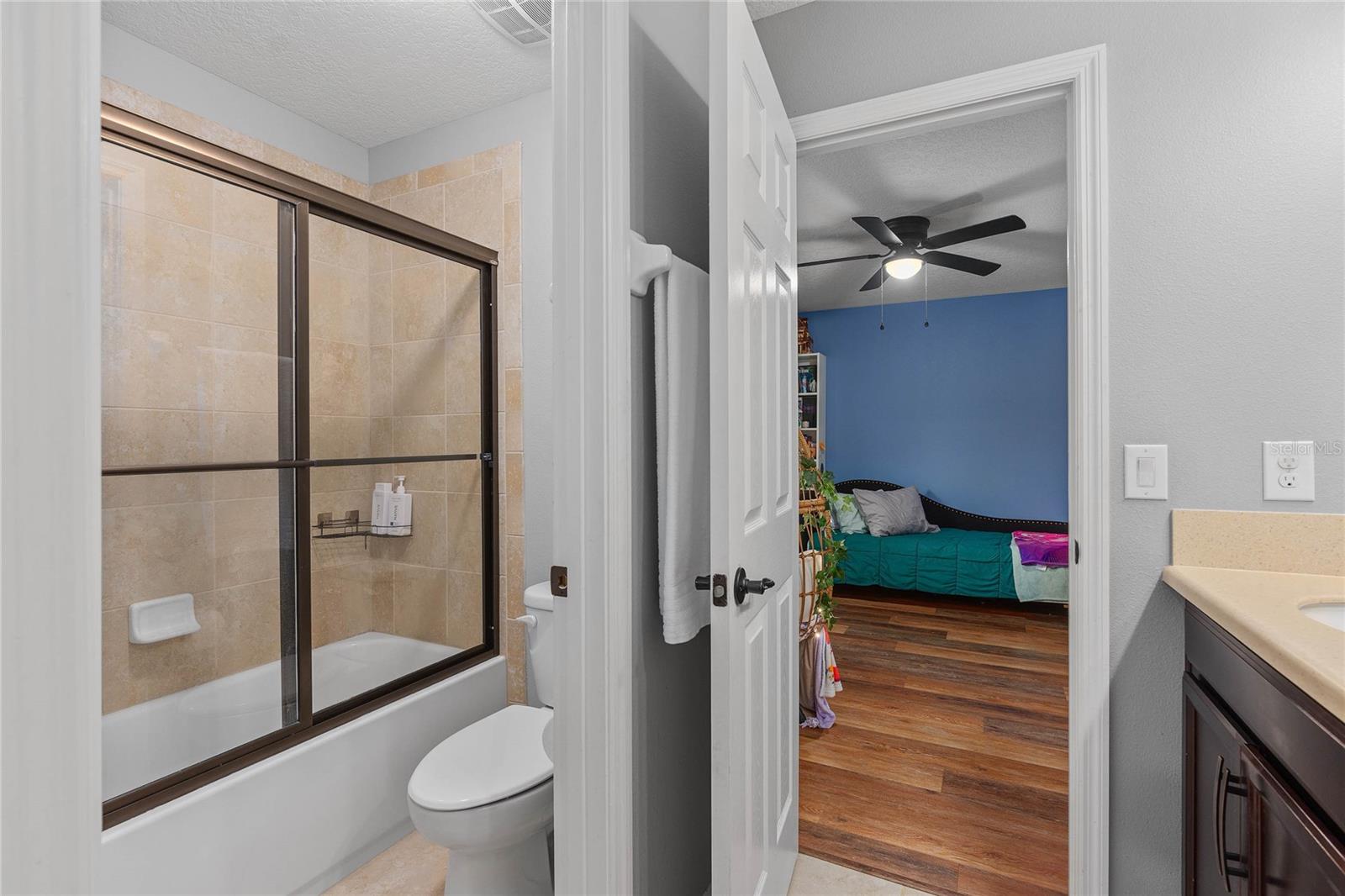 9203 Outlook Rock Trl