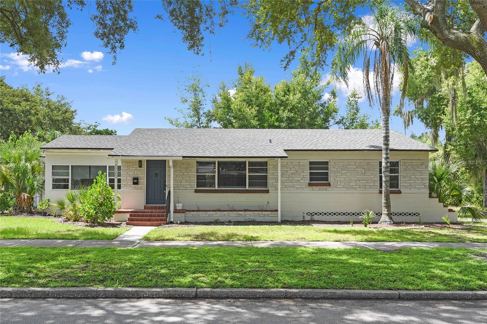 1720 N Westmoreland Dr