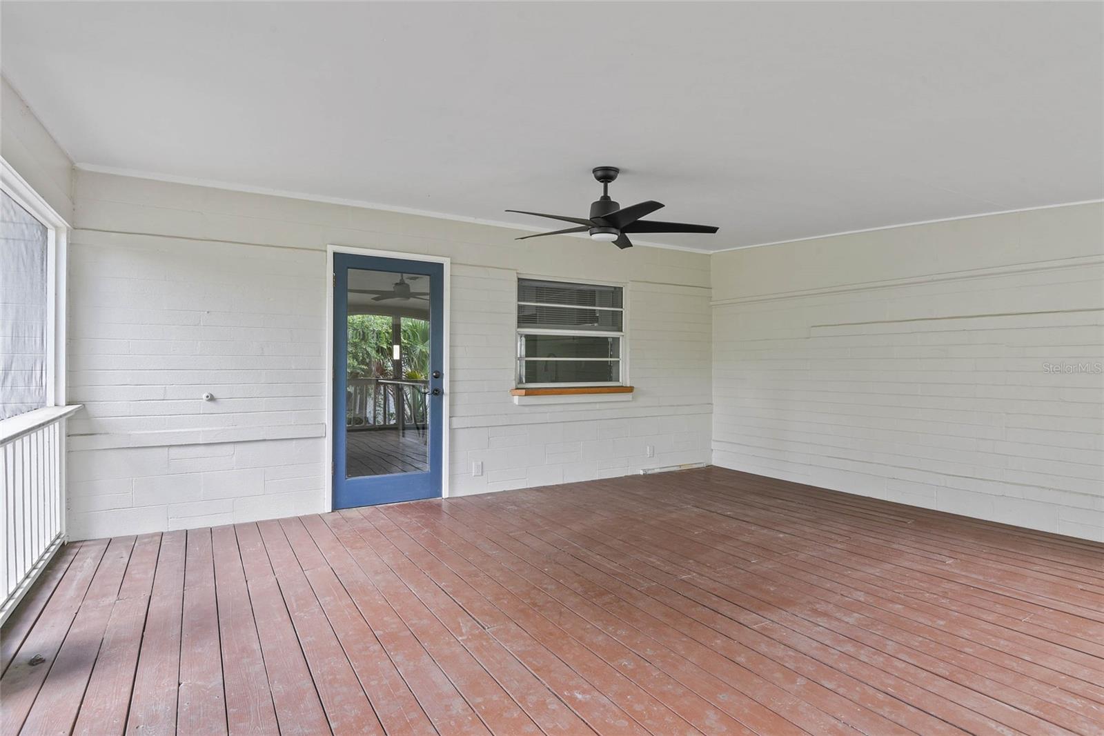 1720 N Westmoreland Dr